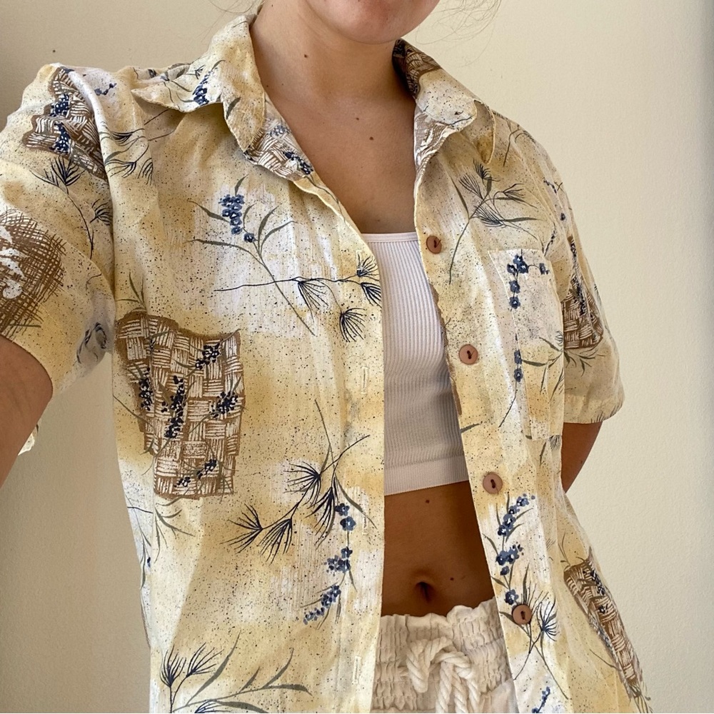 Vintage Button Up Hawaiian Shirt